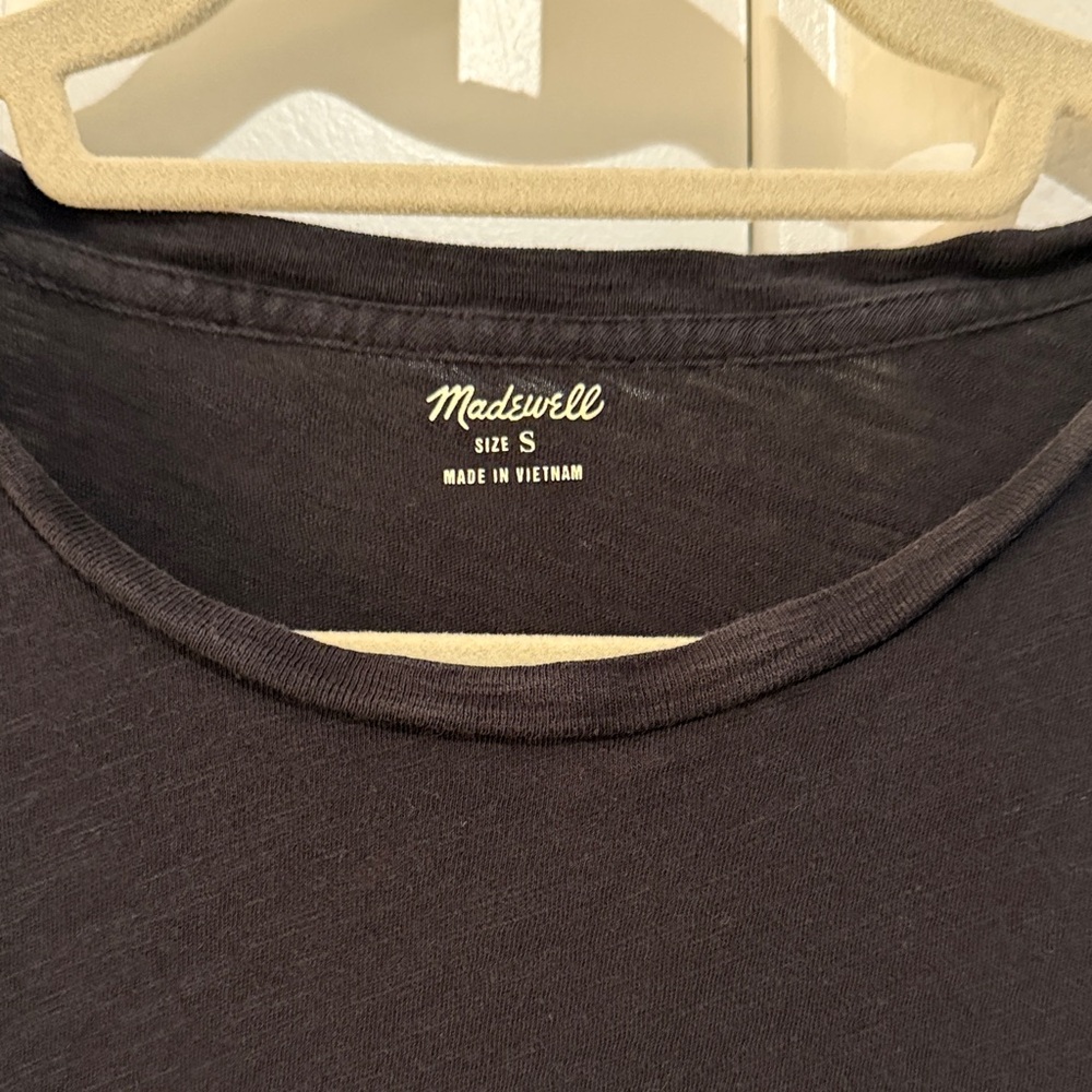 Madewell Black Short Sleeve Tee - Picture 2 of 7